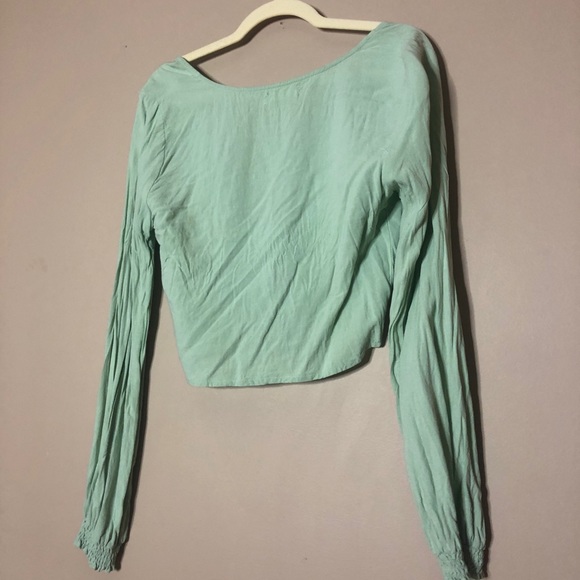 UO linen blend twist front top - Picture 4 of 6